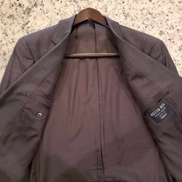 Austin Reed - Picture 1 of 6